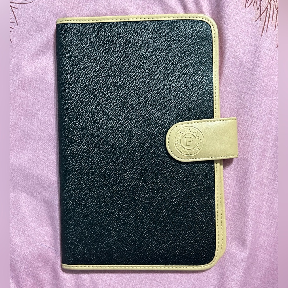 Parazul Passport / Wallet Organizer